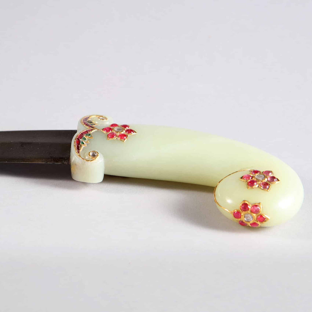 Mughal Jewelled Jade-Hilted Khanjar Dagger