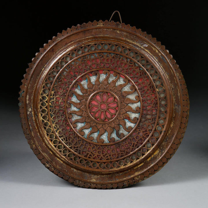 Pierced gilt copper mirrored chakra with intricate design by Collection EE20, circa 1880, diameter 26 cm