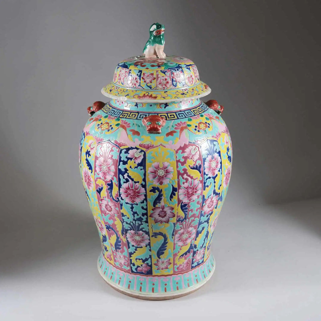 Large 19th-century Chinese Qing Dynasty vase with lid, vibrant floral and lion details, by Collection EE20, 63cm tall
