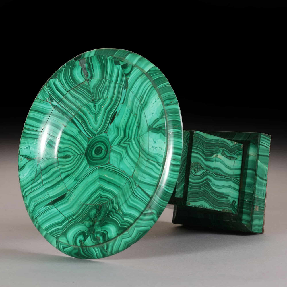 Pair of 19th-century Russian malachite tazzas with intricate banded patterns by Collection TH20.