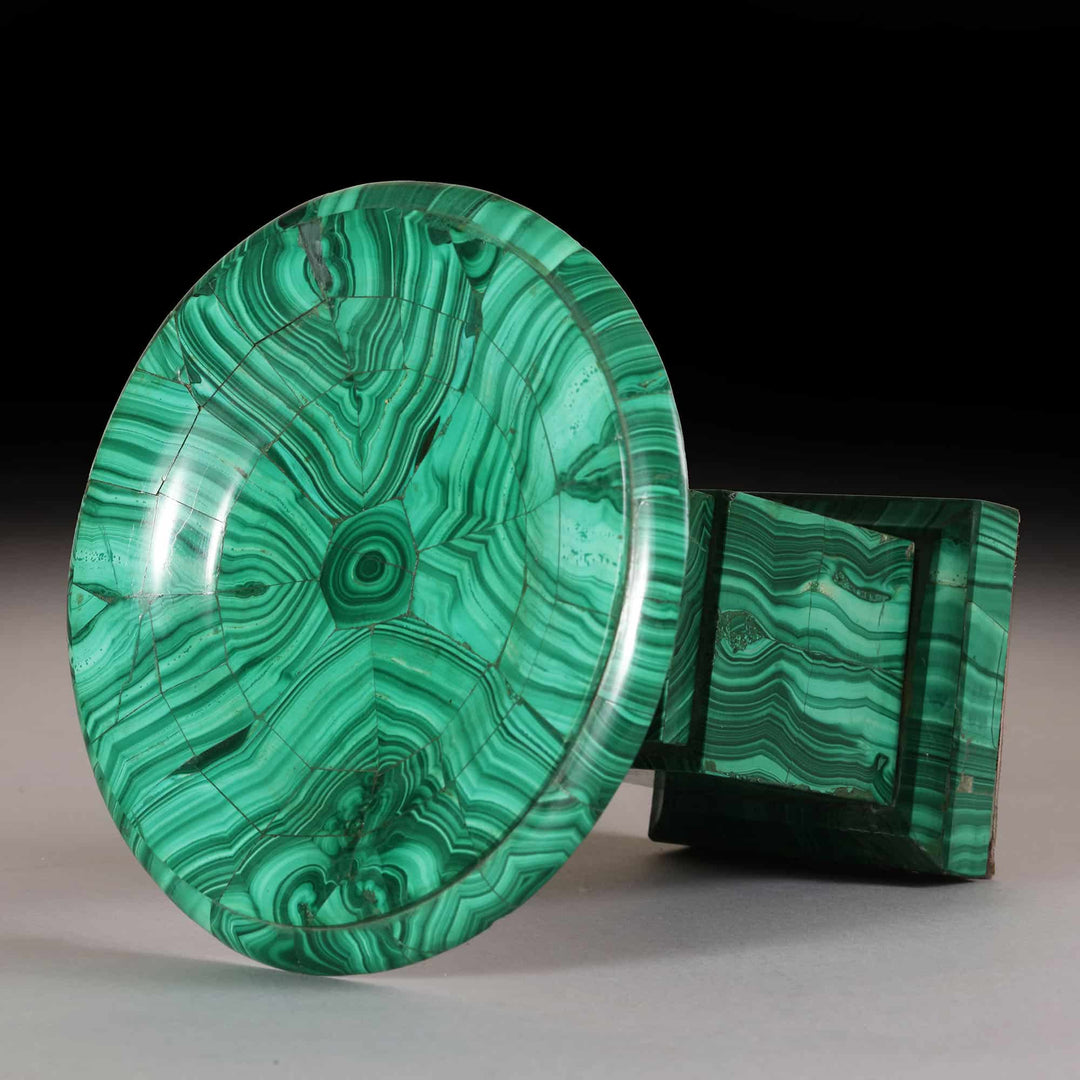 Pair of 19th-century Russian malachite tazzas with intricate banded patterns by Collection TH20.