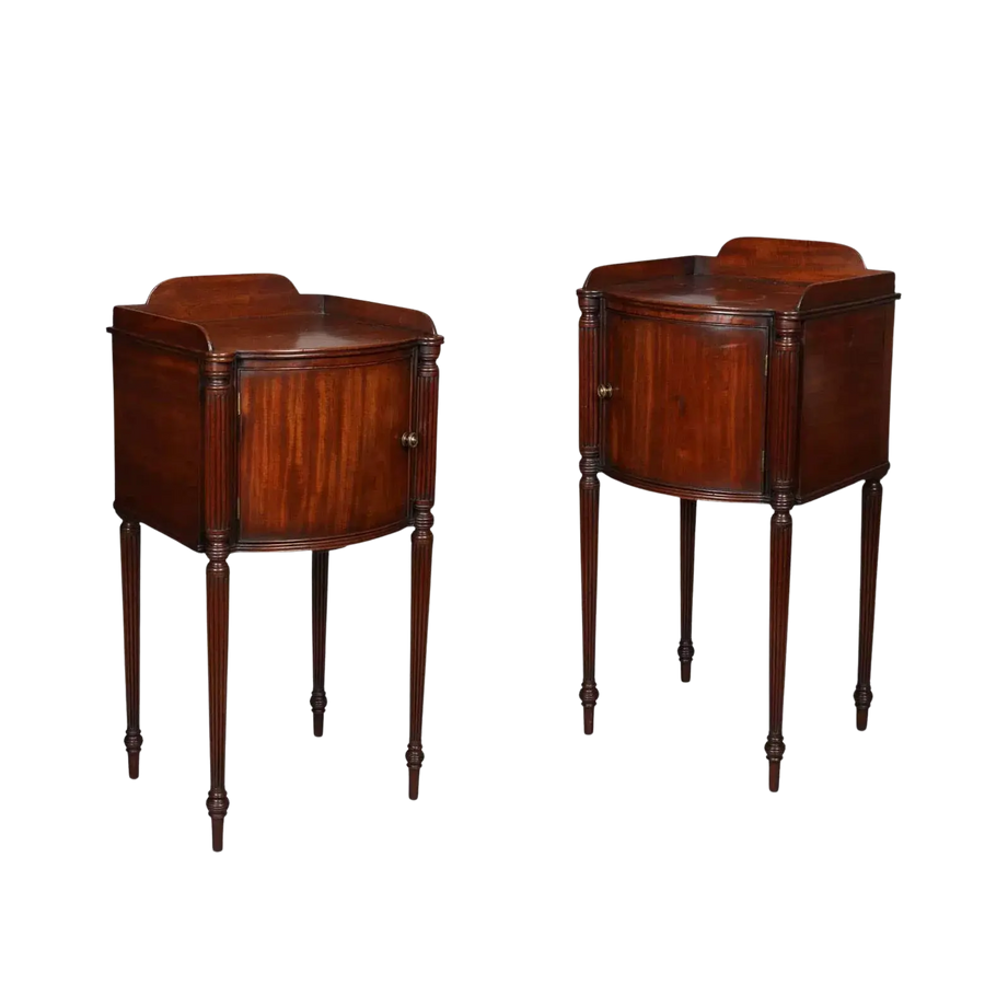 Pair of George III mahogany bedside cabinets with brass hardware, elegant Regency design by Collection CK20
