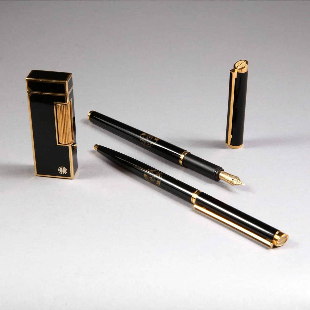 State of Qatar : Dunhill Lighter and Pen Set