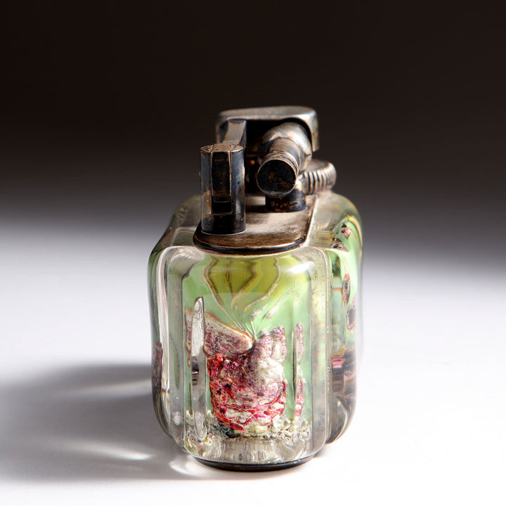 Vintage Dunhill Aquarium Table Lighter with scalar fish design in lucite by Collection JA10, mid-century British craftsmanship