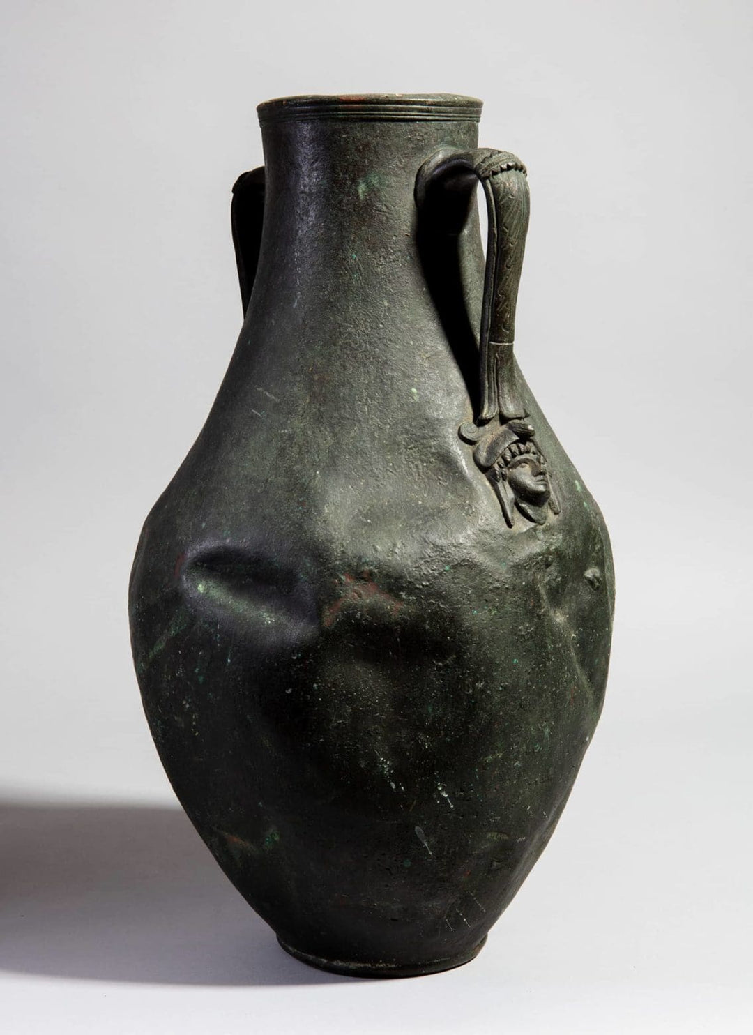 Grand Tour Neapolitan bronze vase, circa 1900, with antique amphora design by Collection TH20.
