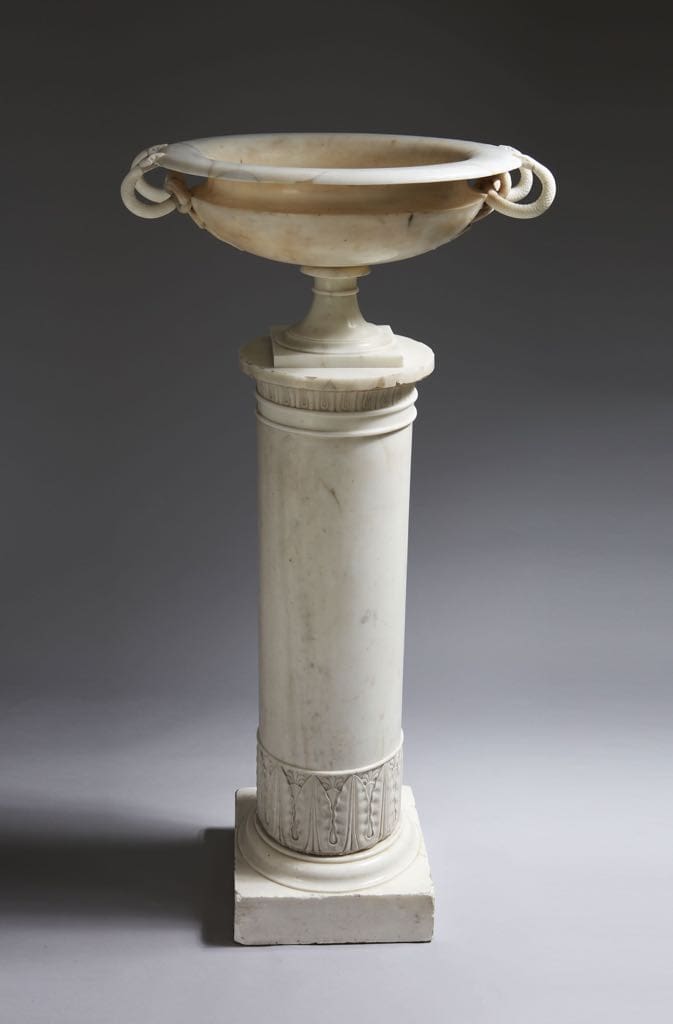 Lorenzo Bartolini Neo-Classical marble tazza with entwined snake handles on a detailed column circa 1810.