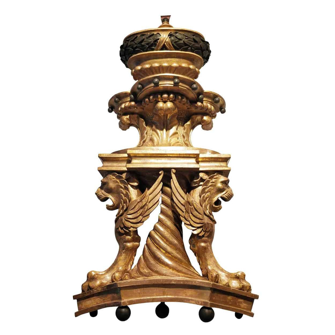 Regency Parcel Gilt Fragment of a Mirror Crest with winged lions and ornate regency feathers, circa 1810 England.