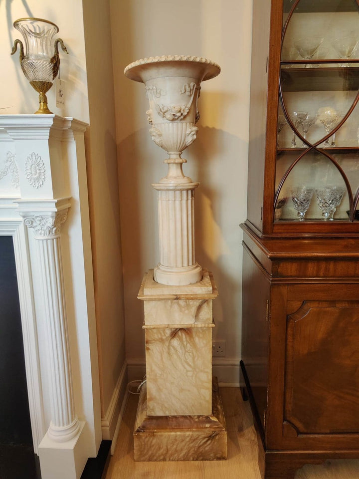 Elegant 19th-century Italian alabaster vase on pedestal floor lamp with classical carvings by Collection CK20