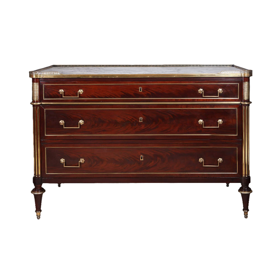 Imposing French Directoire commode with brass details and Carrara marble top by Collection EE40