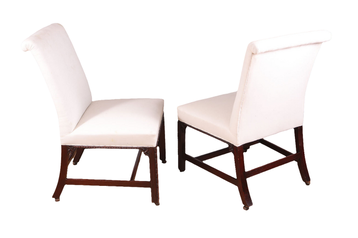 Pair of George III mahogany side chairs with white upholstery and leather casters from Collection CK20