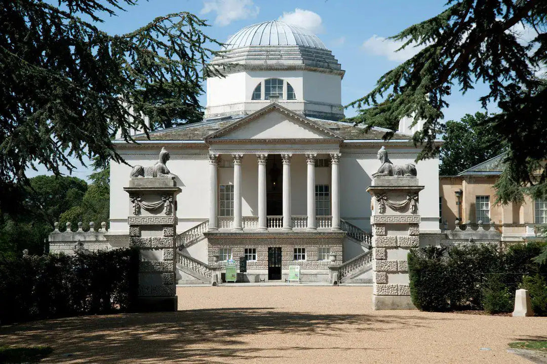 Georgian Manor Houses and their role in the luxury furniture trade