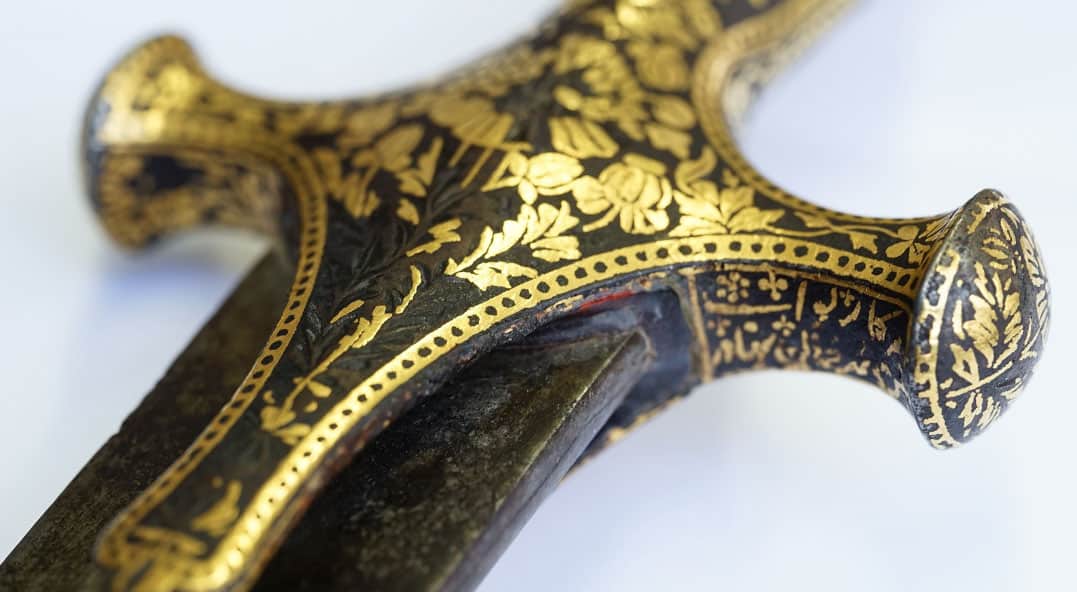 HOW TO VALUE AND INVEST IN ANTIQUE INDO-PERSIAN ARMS AND ARMOUR
