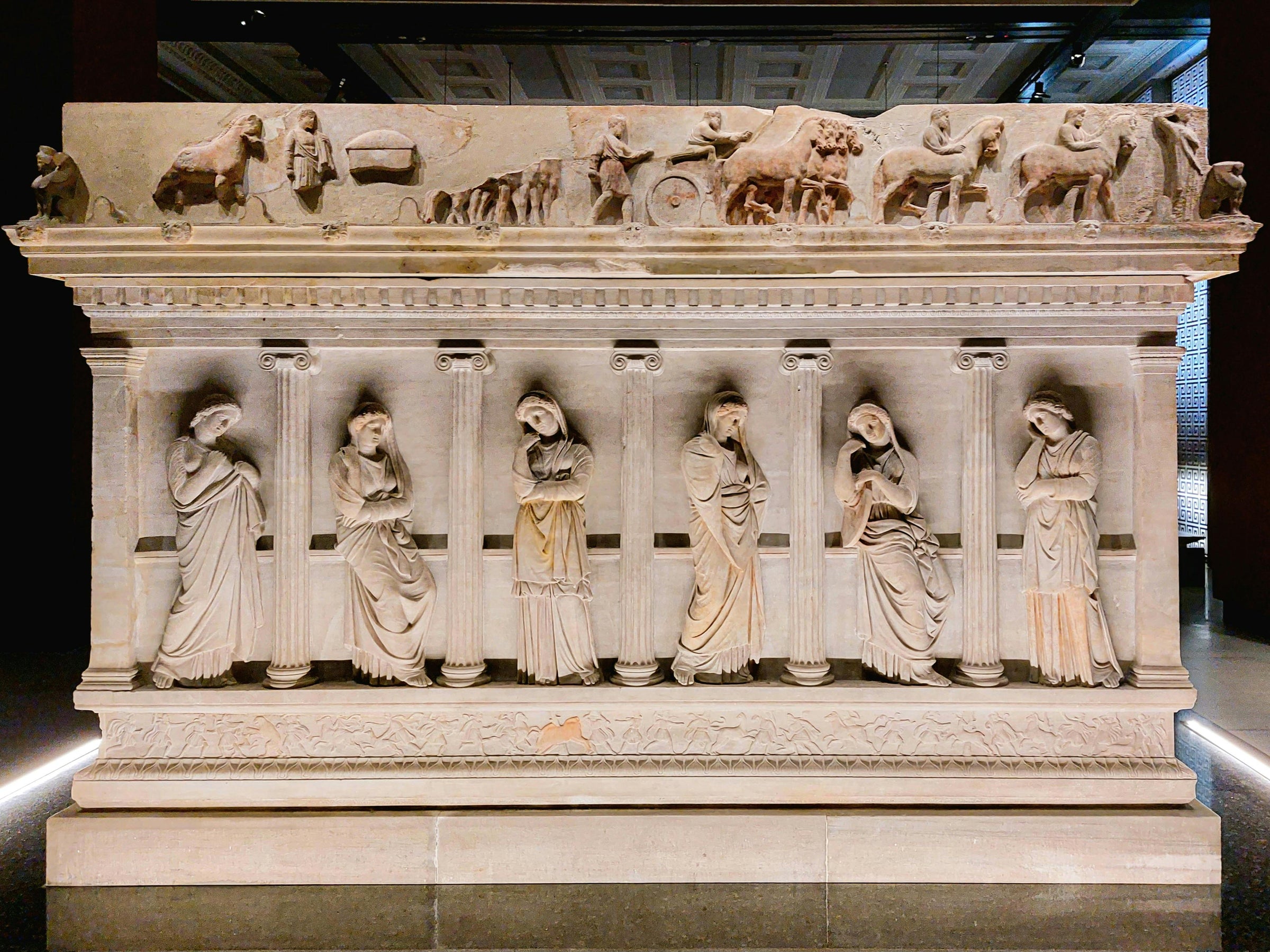 Classical Columns in Decorative Arts and Antique Furniture