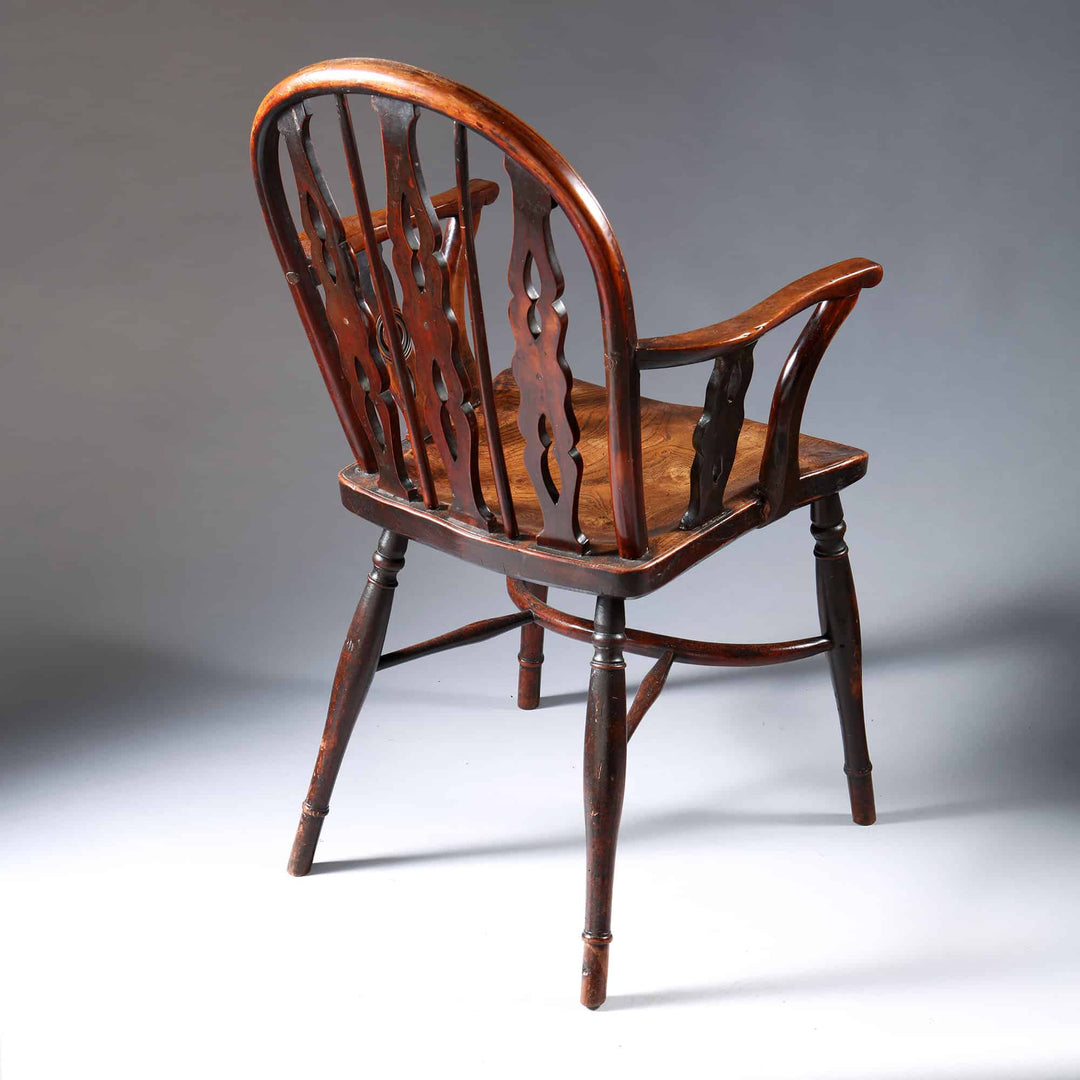 Thames Valley Windsor chair attributed to Robert Prior