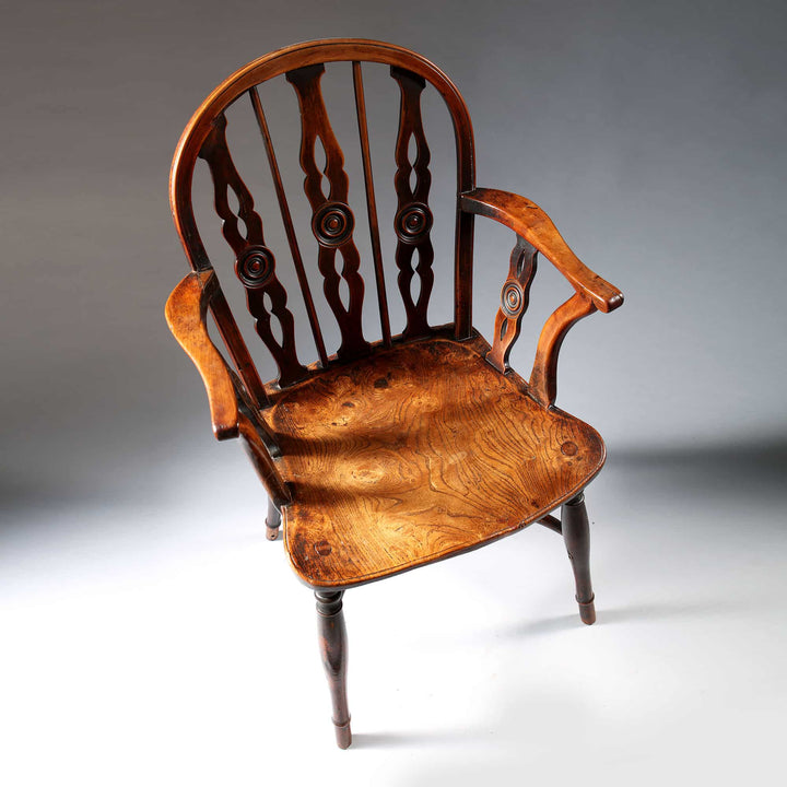 Thames Valley Windsor chair attributed to Robert Prior