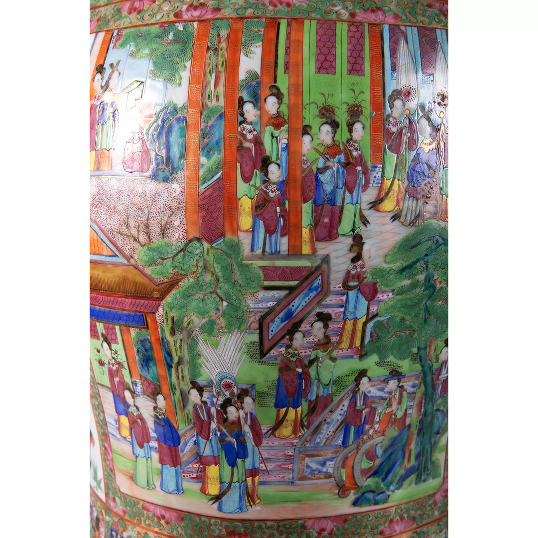 Large Famille Rose Chinese Canton Porcelain Vase and Cover