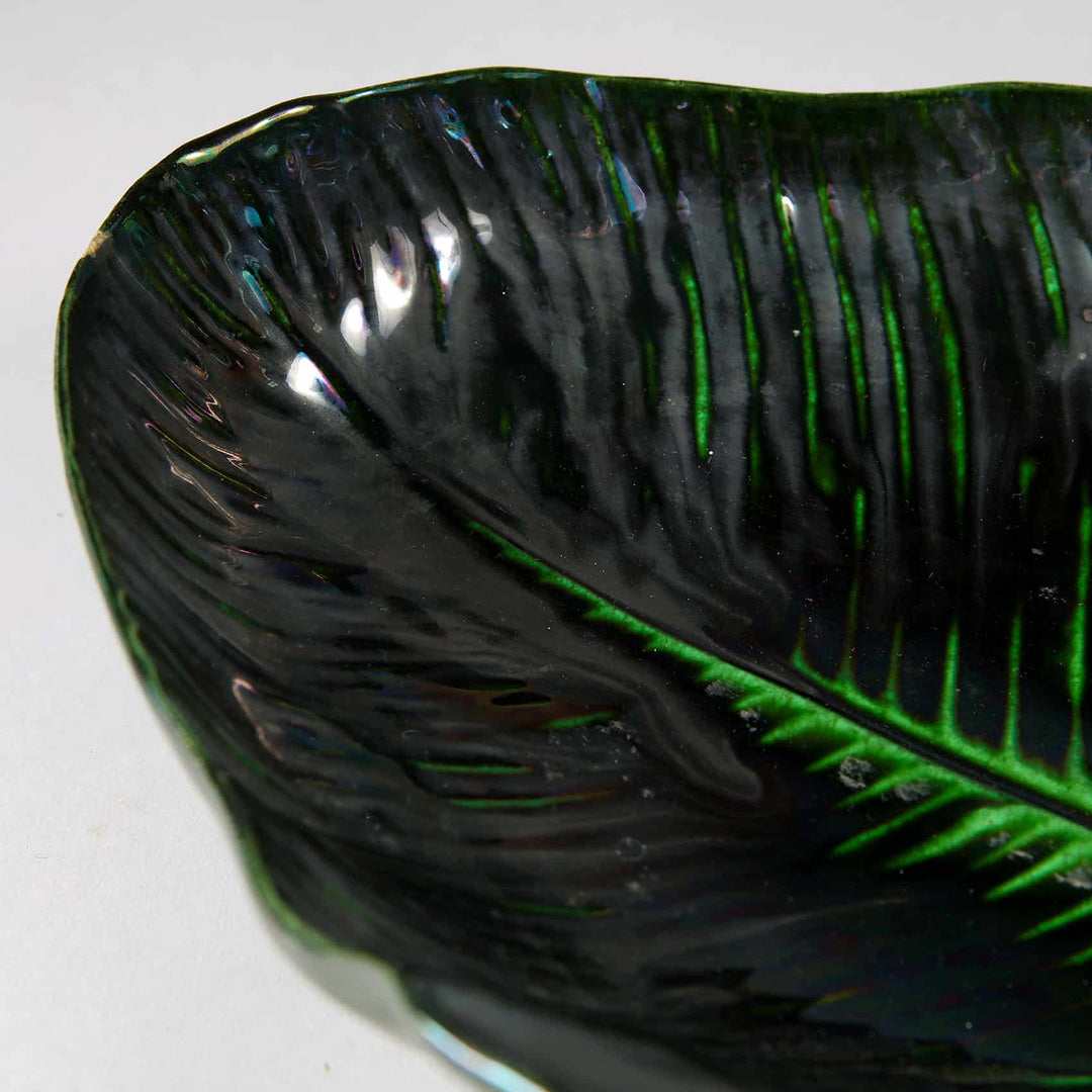 Vivid Green Lustrous Ceramic Banana Leaf