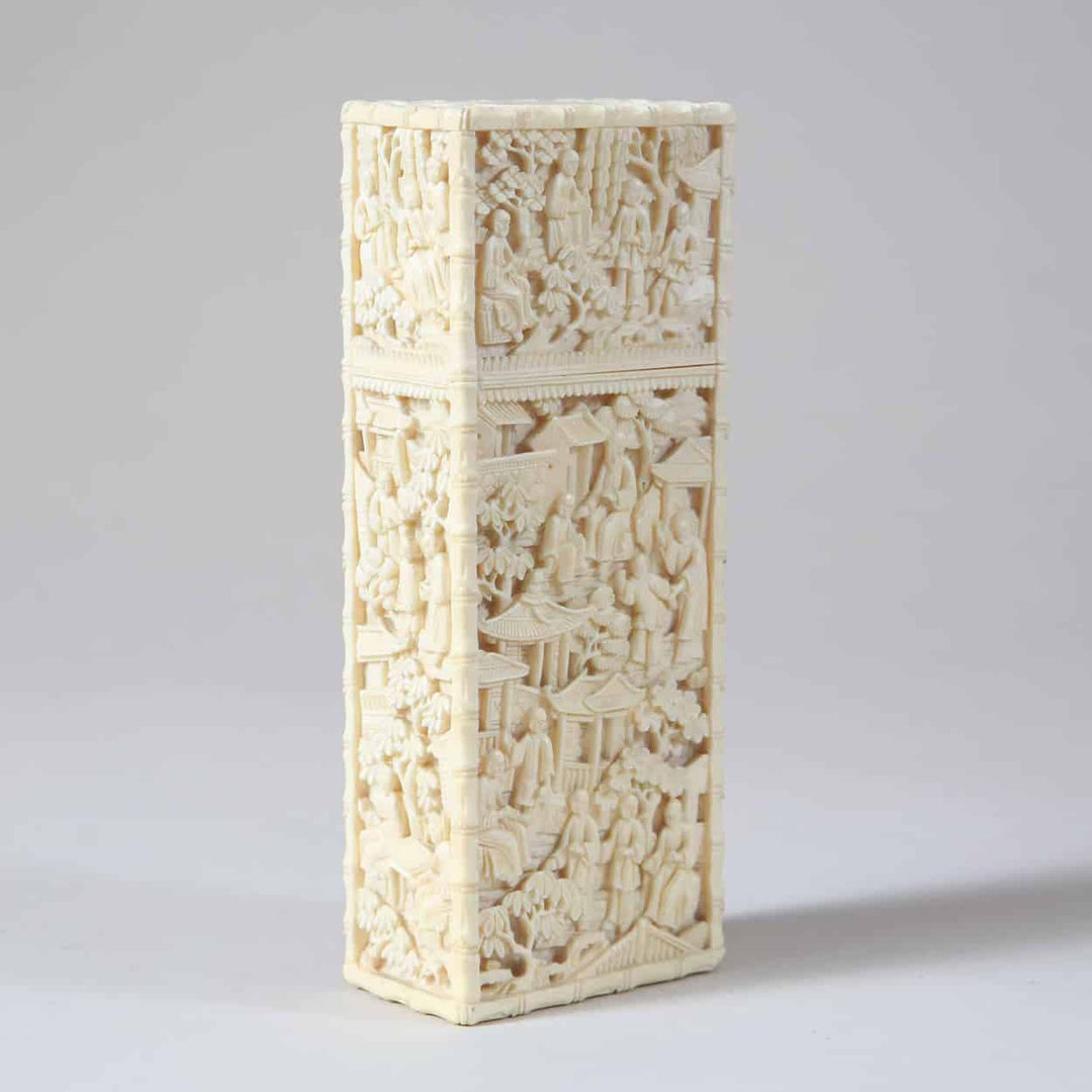 A Fine Carved Ivory Chinese Cigar Case