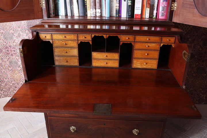 Narrow George III Hepplewhite Secretaire Bookcase