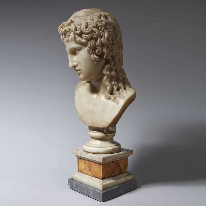 Eros Di Centocelle marble bust on Siena marble plinth, antique style, circa 1800, 63 cm height.