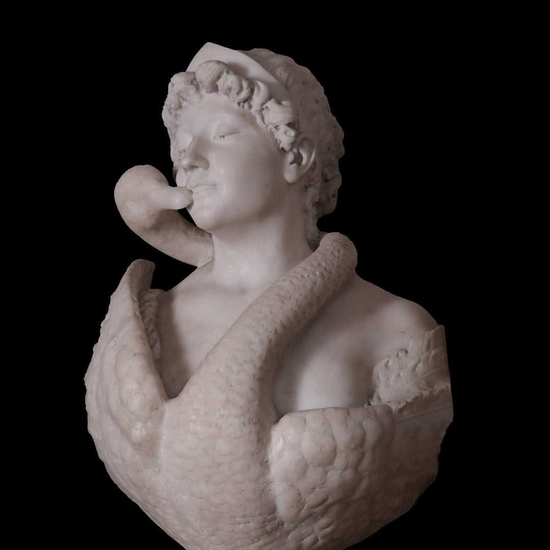 Leda and the Swan marble bust depicting a woman embraced by a swan, Italian Risorgimento circa 1880.