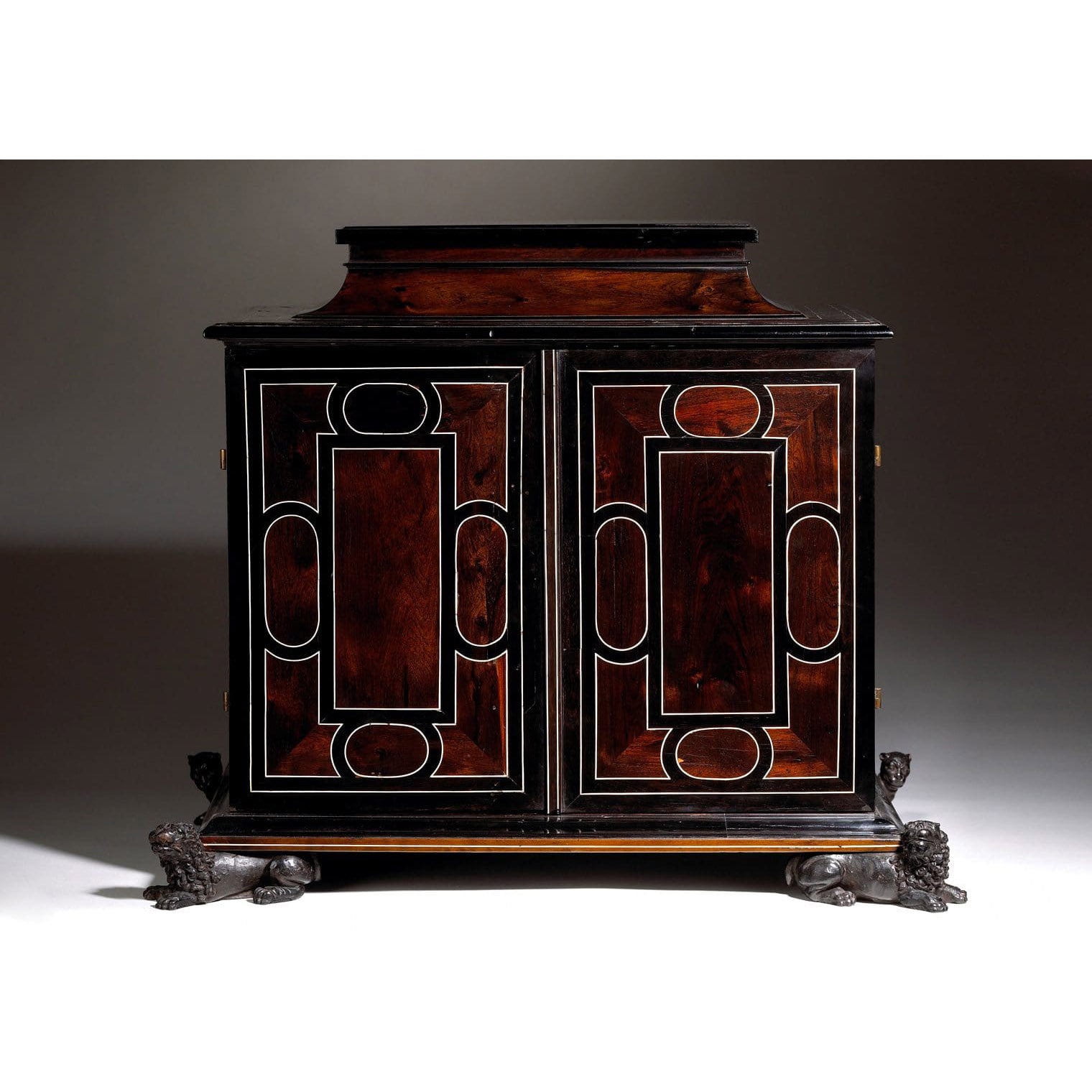 【nk⑅Sフランスアンティークとミニチュア】大判トルコラグNo.760 17th Century Italian Cabinet Discovery - Nicholas Wells Antiques