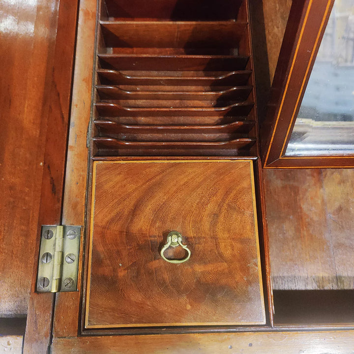George III Dressing Table Commissioned by Sir Joshua Reynolds with mahogany interior compartments and brass handle detail