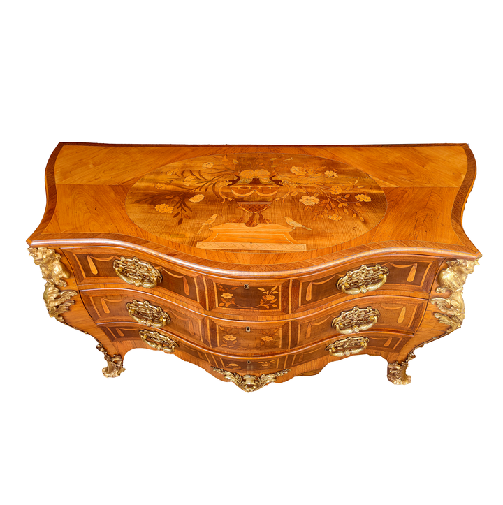 Louis XV North European serpentine commode with marquetry and gilt mounts from Collection CK10, Dutch craftsmanship