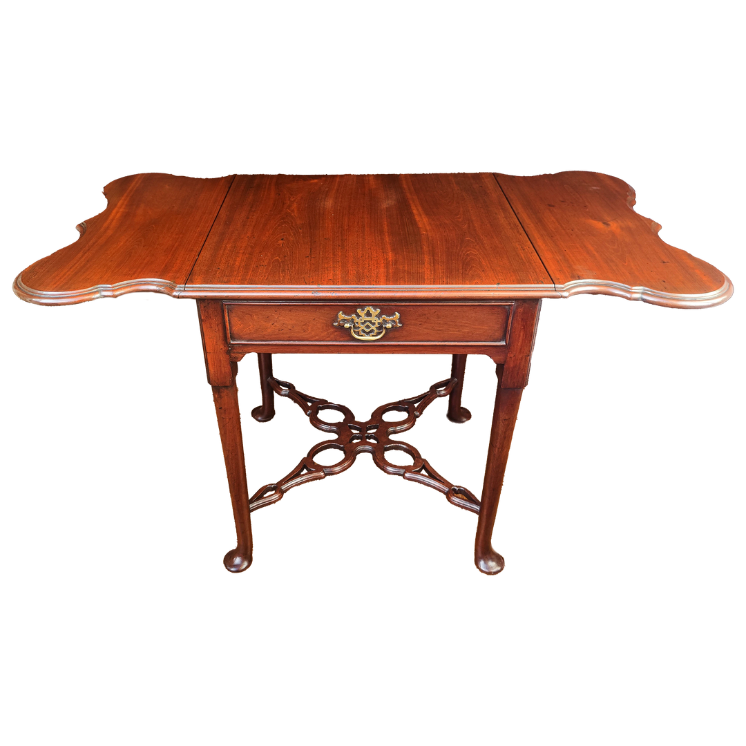 Rare early 18th century George II mahogany Pembroke table with drawer and stretcher from Collection CK30