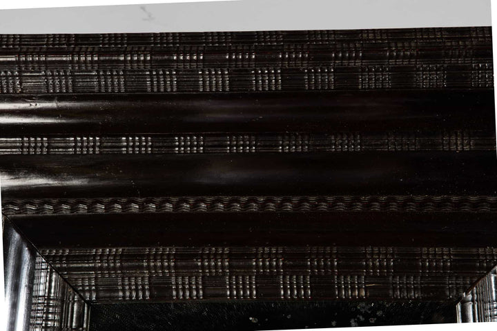 Chequerboard Ripple Moulded Mirror - Dutch Ebonised with detailed Flemish ebonised ripple frame in black, circa 1720.