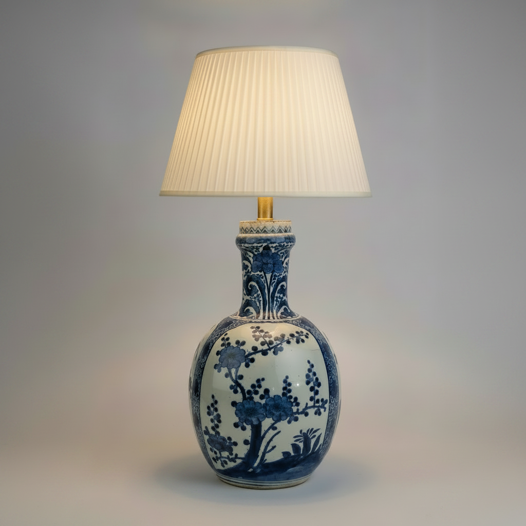Late 17th century Dutch Delft Table Lamp