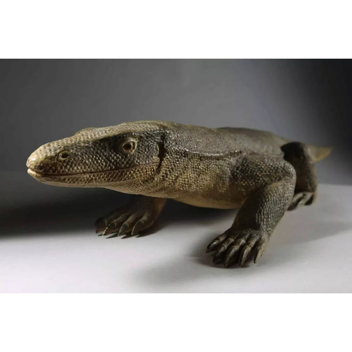 CARVED WOOD FIGURE OF A KOMODO DRAGON, INDONESIA, 20TH CENTURY