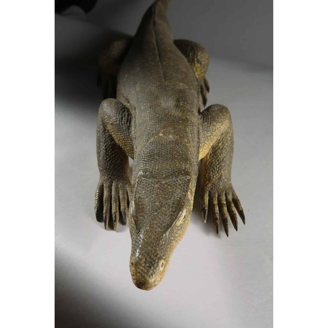 CARVED WOOD FIGURE OF A KOMODO DRAGON, INDONESIA, 20TH CENTURY
