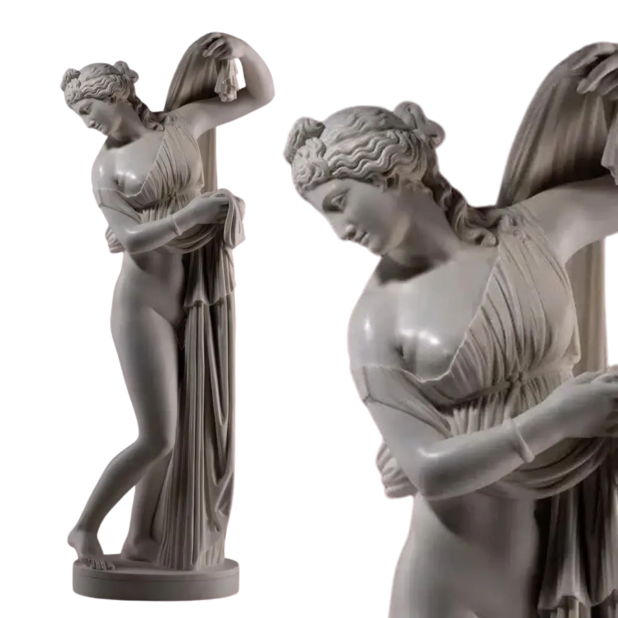 Callipygian Venus marble statue of a graceful woman draped in cloth, classical Roman art, 1800 Italy.