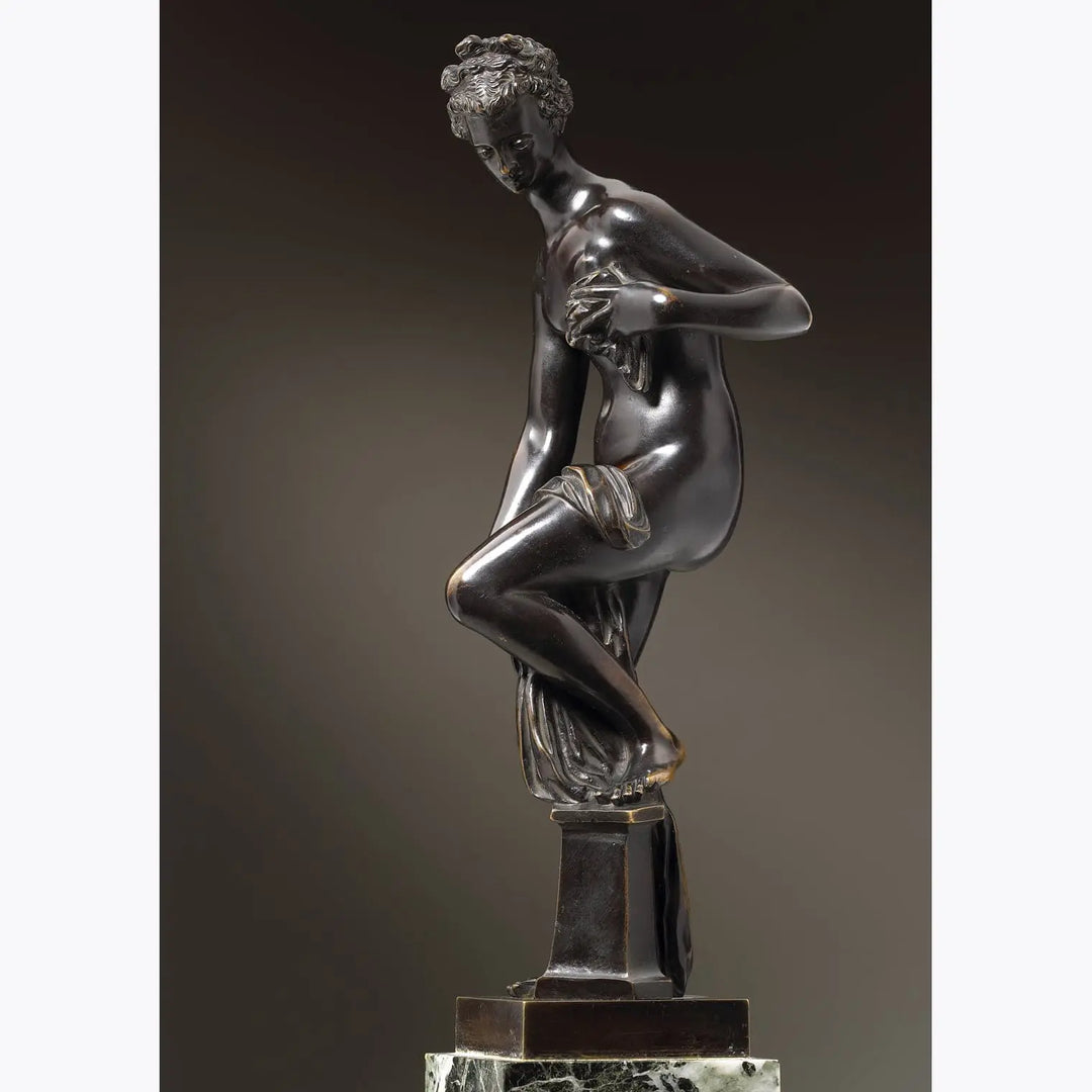 Giambologna early 19th century bronze Venus statue, classical revival, Italy circa 1830, 35 cm tall on stand 46 cm.