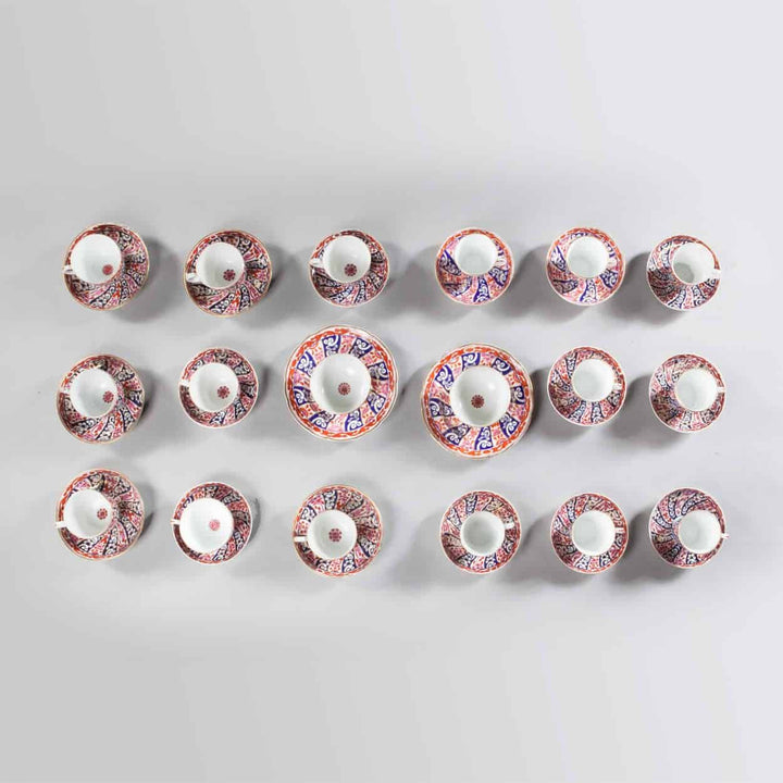 Worcester Queen Charlotte pattern composite service 65 pc’s
