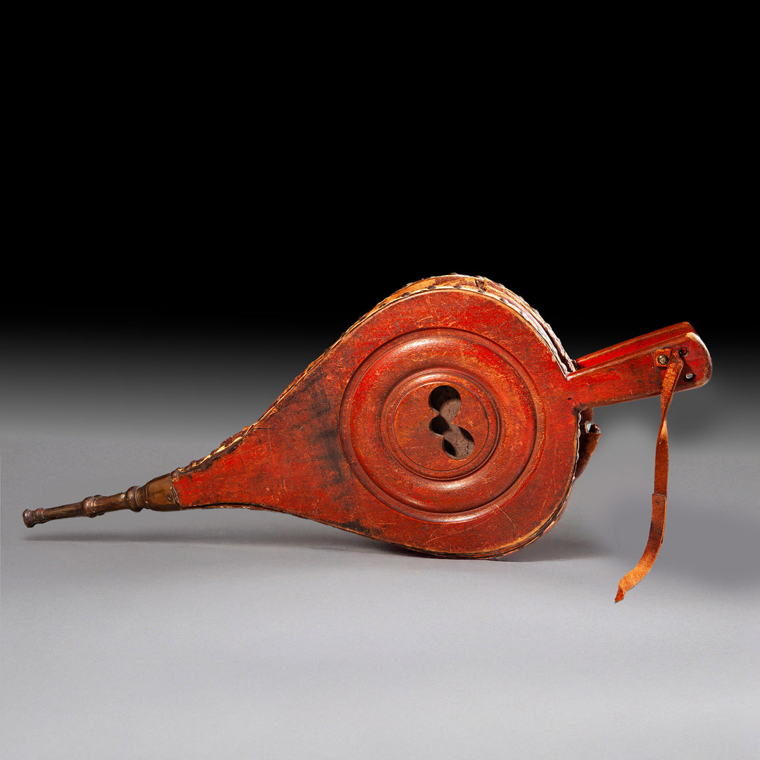 Early English fireplace bellows with japanned red surface and gilt decoration by Collection TH30 in Giles Grendey style