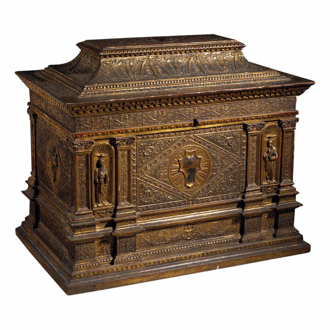 Italian Renaissance Revival Pastiglia Giltwood Casket