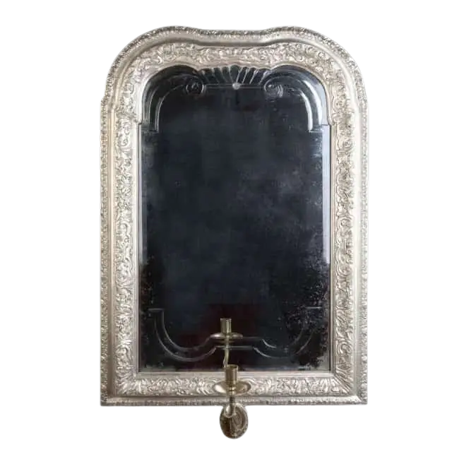 A Queen Anne Silvered Mirror Sconce 90x57cm with ornate silvered frame and beveled engraved mirror plate circa 1710 England.
